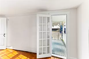 7 Cozzens Ct, Newport, RI 02840 - Photo 17