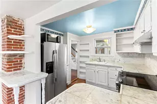 7 Cozzens Ct, Newport, RI 02840 - Photo 11