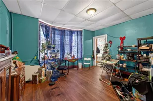 206 Hanover St, Providence, RI 02907 - Photo 11