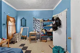 206 Hanover St, Providence, RI 02907 - Photo 17