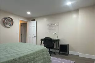 351 New London Ave, Warwick, RI 02886 - Photo 27