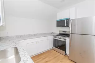 84 Pembroke Ave, Providence, RI 02908 - Photo 7