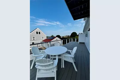 433 Wolcott Avenue, Middletown, RI 02842 - Photo 9