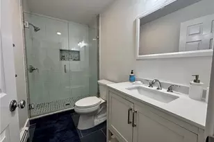 433 Wolcott Ave, Middletown, RI 02842 - Photo 13