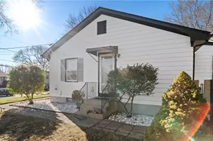 32 Rolling Acres Dr, Cumberland, RI 02864 - Photo 33