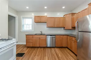 173 Oakland Ave, Providence, RI 02908 - Photo 17