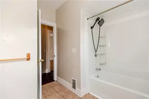 173 Oakland Ave, Providence, RI 02908 - Photo 33