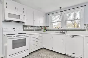 609 Point Judith Rd, Narragansett, RI 02882 - Photo 15