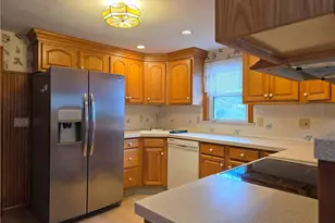 473 River Rd, Lincoln, RI 02865 - Photo 3