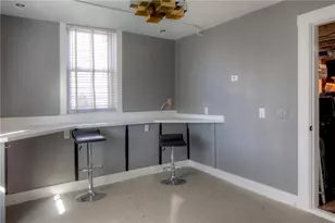 2 Perry St, Newport, RI 02840 - Photo 7