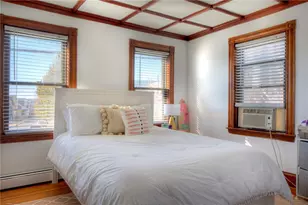 2 Perry St, Newport, RI 02840 - Photo 17