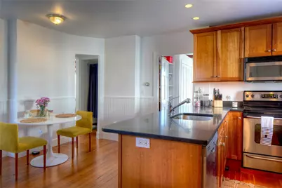 2 Perry Street, Newport, RI 02840 - Photo 11