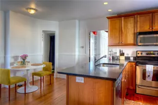 2 Perry St, Newport, RI 02840 - Photo 11