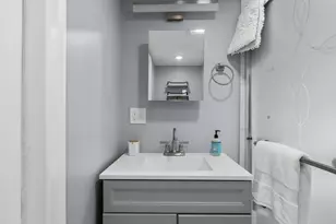 382 Spring St, Newport, RI 02840 - Photo 19