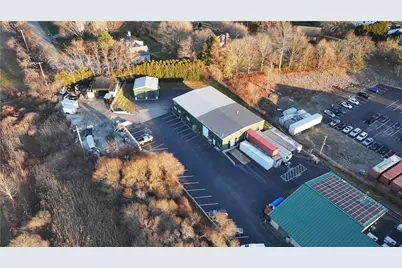 1079 Aquidneck Avenue #2A, Middletown, RI 02842 - Photo 3