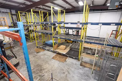 1079 Aquidneck Avenue #2A, Middletown, RI 02842 - Photo 7