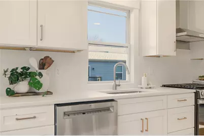 85 Bay View Avenue #2, Bristol, RI 02809 - Photo 5