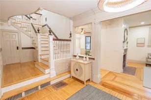 400 Angell St, Providence, RI 02906 - Photo 5