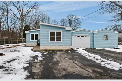 135 North Brayton Road, Tiverton, RI 02878 - Photo 1