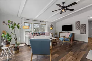 135 N Brayton Rd, Tiverton, RI 02878 - Photo 3