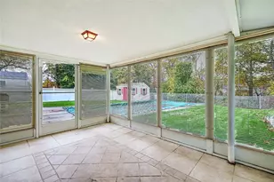 98 Iroquois Rd, Cumberland, RI 02864 - Photo 37