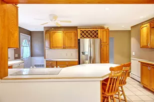 98 Iroquois Rd, Cumberland, RI 02864 - Photo 17