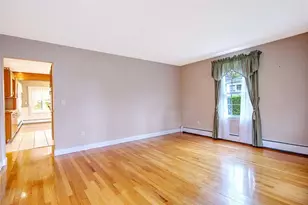 98 Iroquois Rd, Cumberland, RI 02864 - Photo 11