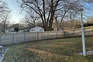 134 Blue Hill Dr, Warwick, RI 02886 - Photo 21