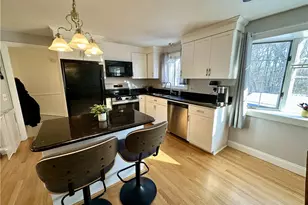 134 Blue Hill Dr, Warwick, RI 02886 - Photo 7