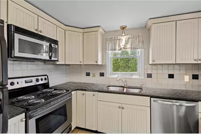 75 Charlotte Drive, East Greenwich, RI 02818 - Photo 5