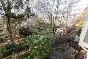 37 Pratt St, Providence, RI 02906 - Photo 19