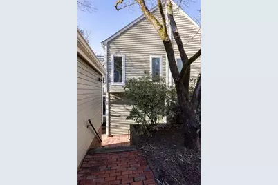 37 Pratt Street, Providence, RI 02906 - Photo 3