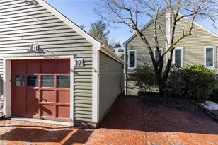 37 Pratt St, Providence, RI 02906 - Photo 45