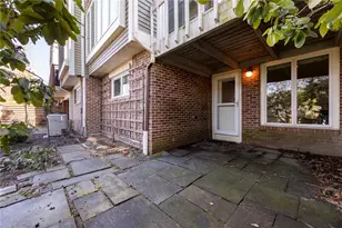 37 Pratt St, Providence, RI 02906 - Photo 37