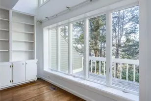 37 Pratt St, Providence, RI 02906 - Photo 7