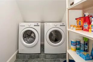 58 Ridge Rd, Newport, RI 02840 - Photo 9