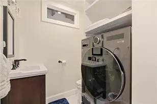 98 Kay Street Carraige House St, Newport, RI 02840 - Photo 13