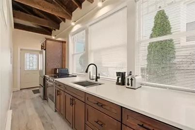 98 Kay Street Carraige House Street, Newport, RI 02840 - Photo 9