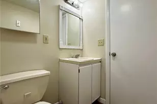 35 Lancashire St, Providence, RI 02908 - Photo 5