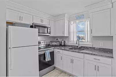 70 Carroll Avenue #310, Newport, RI 02840 - Photo 9