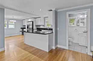 10 Cooke Pl, Warwick, RI 02888 - Photo 23