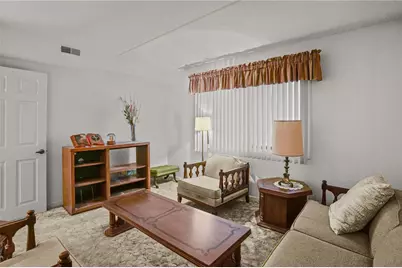 650 East Greenwich Avenue #B5 211, West Warwick, RI 02898 - Photo 25