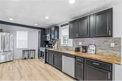 54 Silver Lake Avenue, Providence, RI 02909 - Photo 7