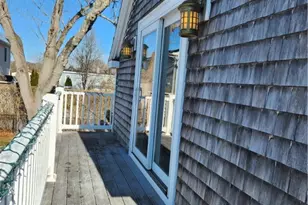 8 Atlantic Ave, Narragansett, RI 02882 - Photo 3