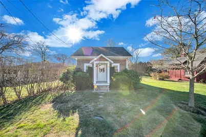 13 Wakefield Avenue, South Kingstown, RI 02879 - Photo 5