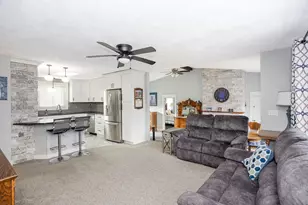 70 Ellen Ln, Cranston, RI 02921 - Photo 15