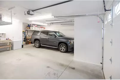 70 Ellen Lane, Cranston, RI 02921 - Photo 29