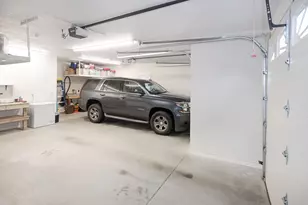 70 Ellen Ln, Cranston, RI 02921 - Photo 29