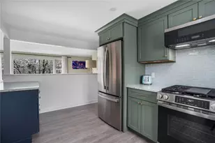 38 Baldino Dr, Cranston, RI 02920 - Photo 13