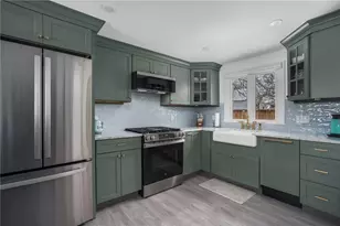 38 Baldino Dr, Cranston, RI 02920 - Photo 7